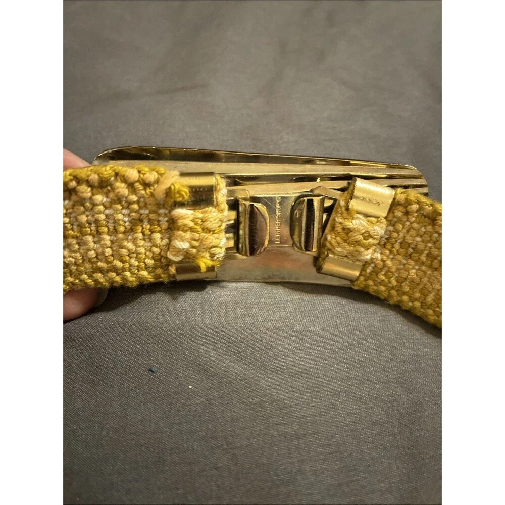 Vintage Brass Stretch Belt Golden Fin Shell Buckle Mermaid Scales 70s Retro